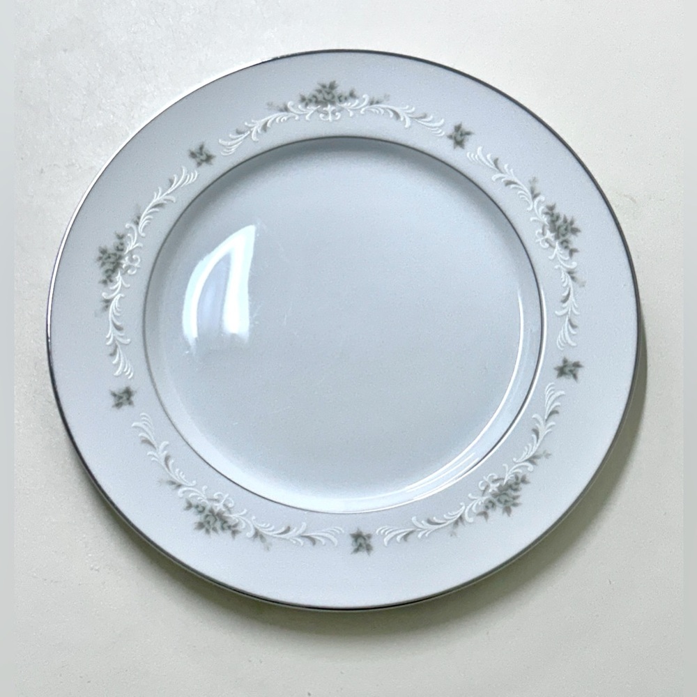 Vintage Discontinued Sango China BALLAD Platinum Trim Dinner Plate